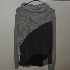 Chic Cowl Neck Sweater in Gray and Black